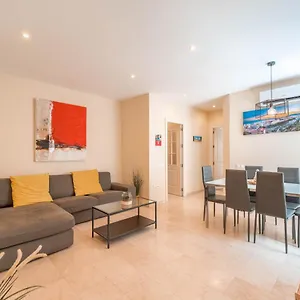 gran-apartamento-renovado-de-3-habitaciones-malagasimple.1costadelsol.com/